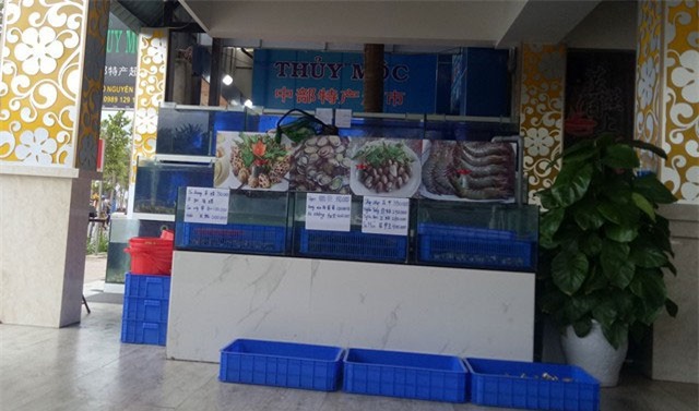 Khách tố nhà hàng ở Đà Nẵng chặt chém, đưa hóa đơn hoàn toàn chữ Trung Quốc