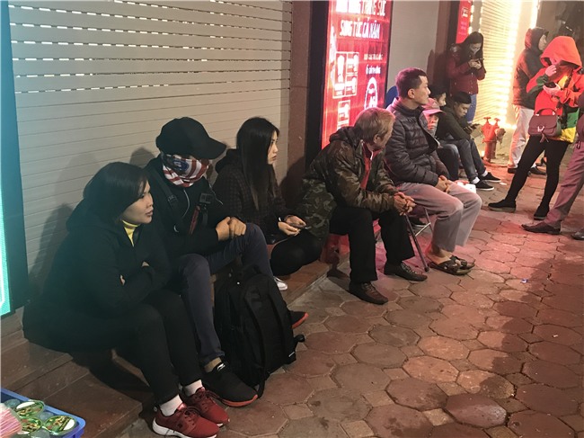 vàng thần tài,vía thần tài,xếp hàng mua vàng