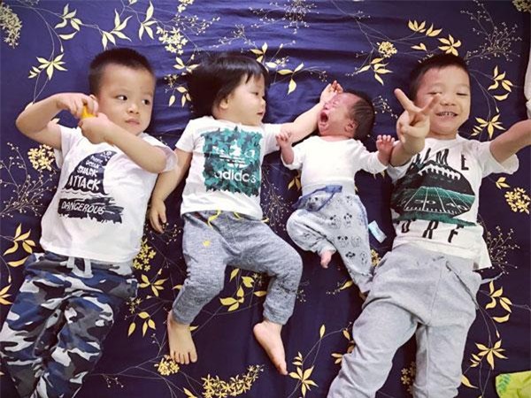 day con tu lap tu nho, me "5 nam sinh lien 4 con" van nhan tenh, doc sach moi ngay - 3