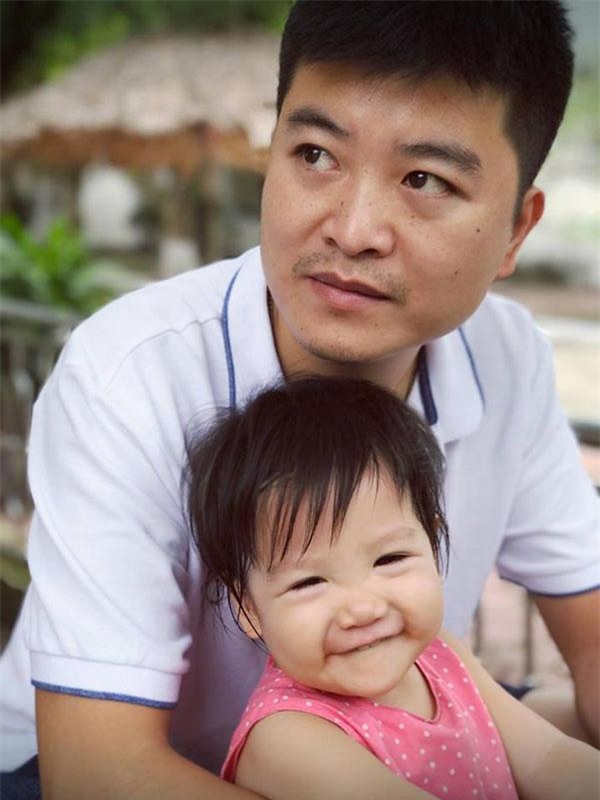 day con tu lap tu nho, me "5 nam sinh lien 4 con" van nhan tenh, doc sach moi ngay - 4