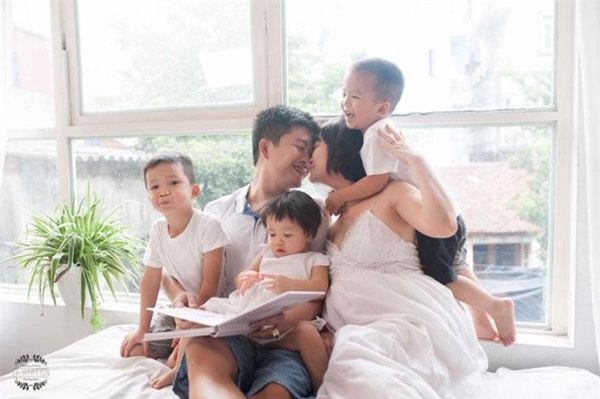 day con tu lap tu nho, me "5 nam sinh lien 4 con" van nhan tenh, doc sach moi ngay - 8