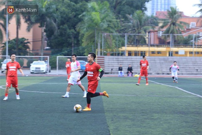 Ca sĩ Tuấn Hưng và diễn Việt Anh quyên góp được hơn 100 triệu ủng hộ thủ môn U23 Việt Nam có mẹ ung thư - Ảnh 13.