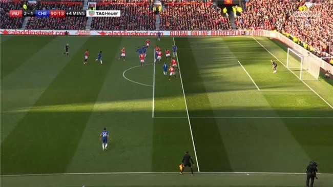 Lukaku 'len dong', Man Utd nguoc dong thuyet phuc 2-1 truoc Chelsea hinh anh 10