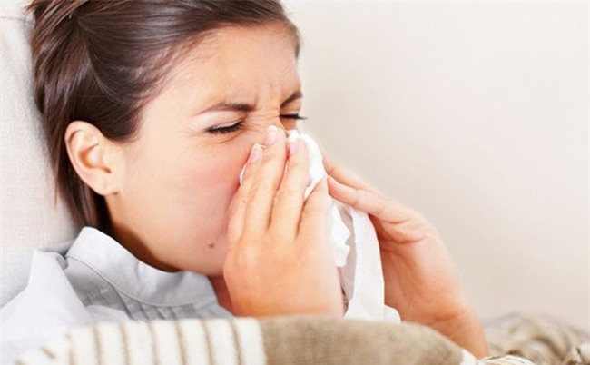 Hắt hơi không kiểm soát - Bệnh gì?