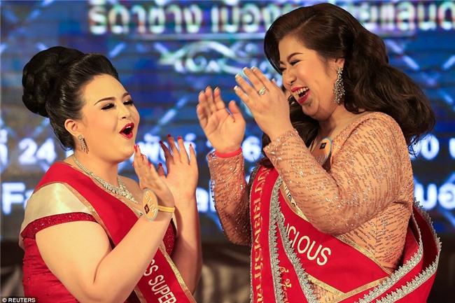 Khi nhan sắc của những cô nàng ngoại cỡ được tôn vinh: Cuộc thi nhằm chọn ra hoa hậu có phẩm chất giống loài voi nhất - Ảnh 2.