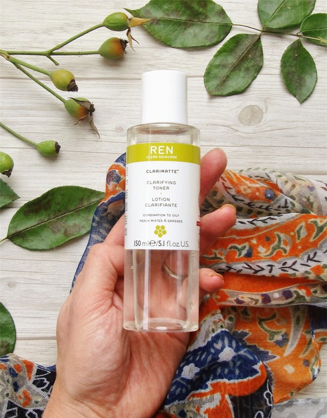 Để làm sạch da hiệu quả và giúp da đẹp lên từng ngày, bạn đừng chỉ dùng Toner loại thường mà hãy thử Acid Toner - Ảnh 8.