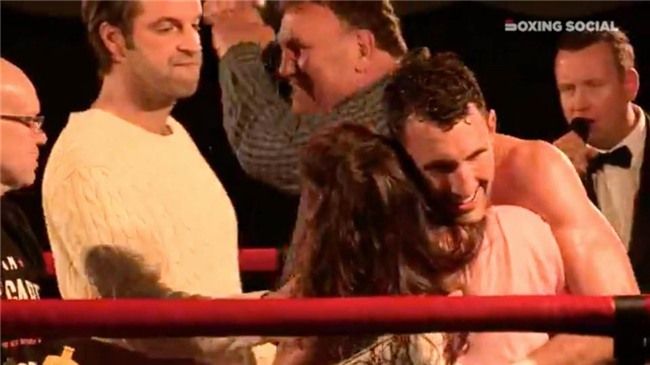 Chỉ 1 ngày sau chiến thắng, võ sĩ quyền Anh qua đời ở tuổi 31 - Ảnh 2.