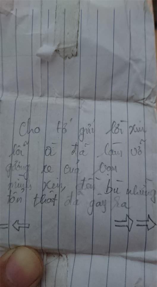 Chiếc gương bị vỡ và tờ 10 nghìn để lại khiến chủ nhân phải lên mạng chia sẻ - Ảnh 2.