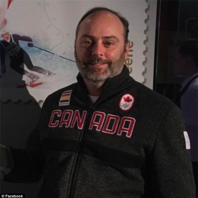 VDV Canada va vo bi bat vi an trom xe o lang Olympic hinh anh 3