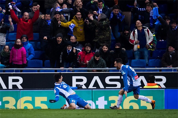 Thua trang Espanyol, Real dut mach 5 tran toan thang hinh anh 7