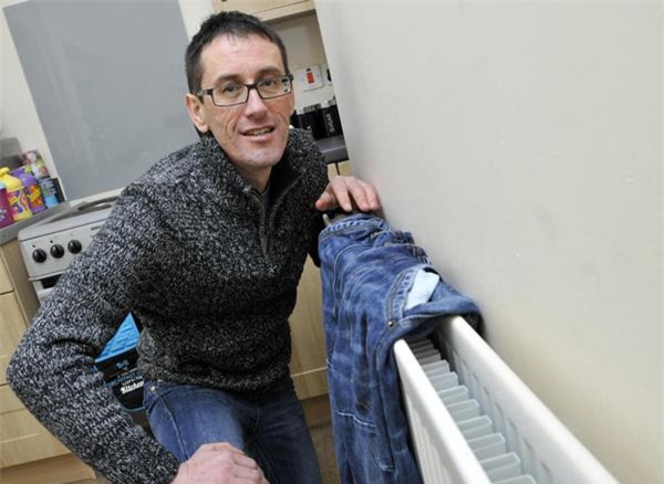 ruoc benh vi thoi quen phoi, say quan ao am trong nha vao mua nom - 1