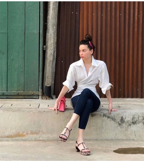 Street style đầu năm của dàn sao Việt chỉ toàn hàng hiệu là hàng hiệu-2