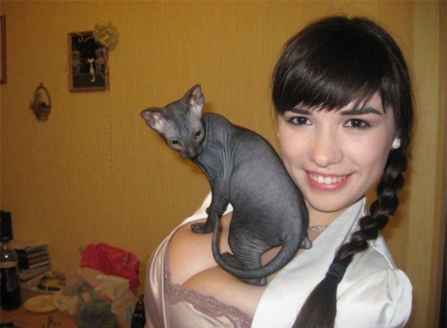 hinh anh khien dan cong so om nhau cuoi nuc no hinh anh 10