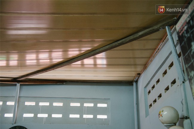 Về thăm căn nhà nhỏ cũ kỹ của gia đình thủ môn U23 Việt Nam: Mẹ ung thư, cha mất khả năng lao động - Ảnh 3.