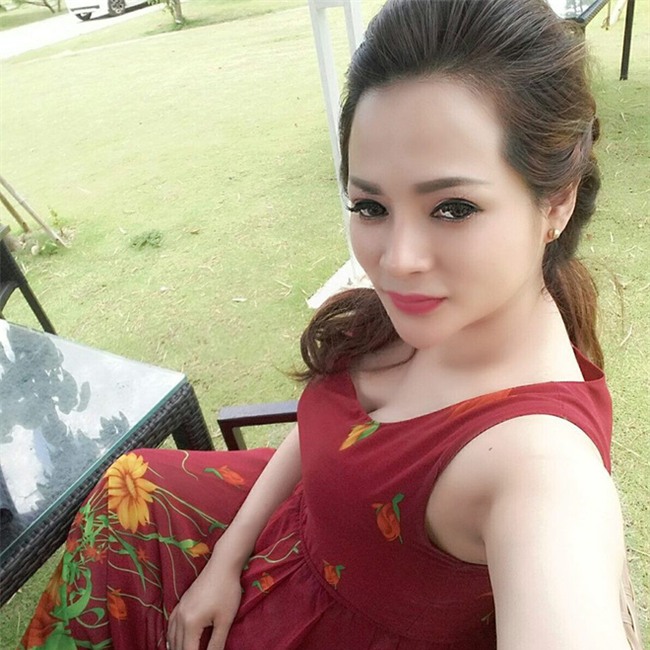 Nghe lời nhân viên spa chấm nám, cô gái trẻ bí mặt cháy đen thui loang lổ - Ảnh 4.