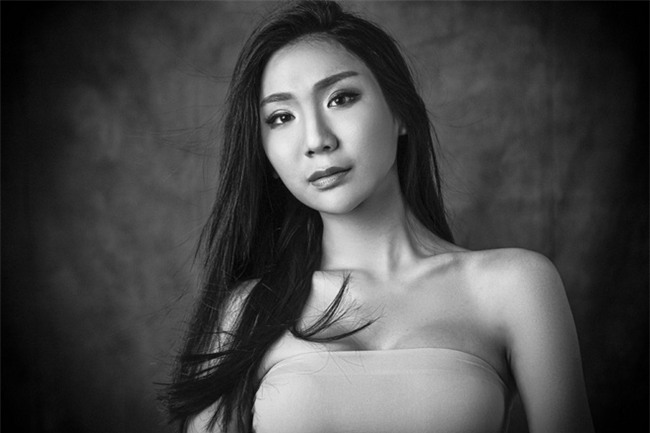 Hương Giang thần thái ngời ngời bên dàn thí sinh "Hoa hậu Chuyển giới Quốc tế" trong loạt ảnh "beauty shoot" - Ảnh 7.