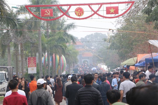 chặt chém,thị trường Tết,gửi xe,trà đá vỉa hè