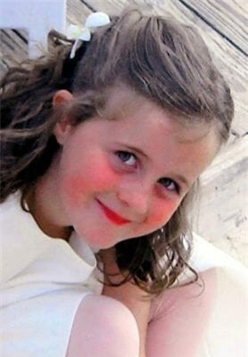 Tài xế say rượu đâm vào xe cưới, khi nhìn vào chiếc xe bẹp dúm, cảnh sát chứng kiến một cảnh tượng quá kinh hoàng - Ảnh 1.