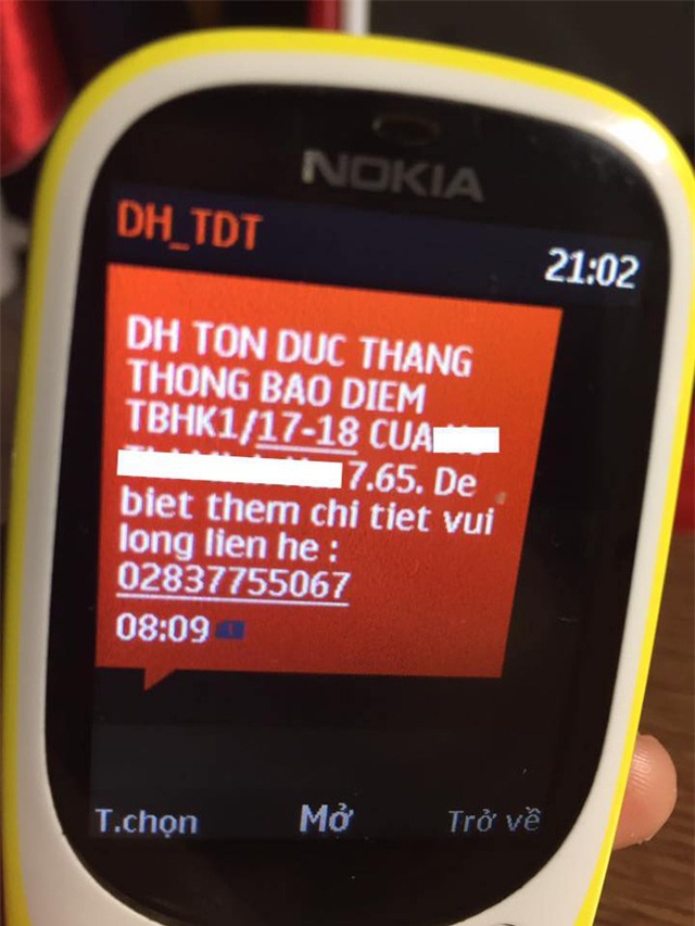 Tin nhắn báo điểm của trường ĐH Tôn Đức Thắng gửi về cho phụ huynh (ảnh internet)