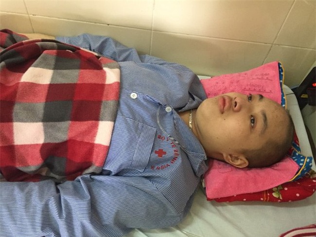 Số phận nghiệt ngã của cậu bé 17 tuổi bị ung thư di căn vẫn liên tục giành 2 giải học sinh giỏi - Ảnh 3.