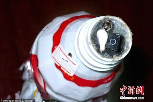 Những phi vụ quay cóp thi cử tinh vi hơn cả trên phim - Ảnh 10.