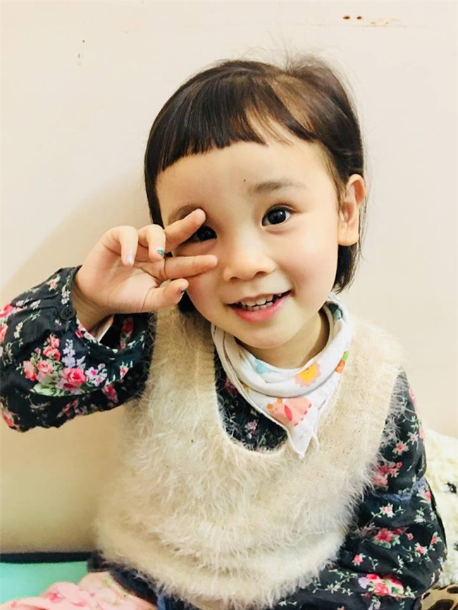 Chưa đầy 4 tuổi, cô bé này đã có thể sử dụng tiếng Anh như tiếng mẹ đẻ nhờ mẹ dạy song song từ khi tập nói-5