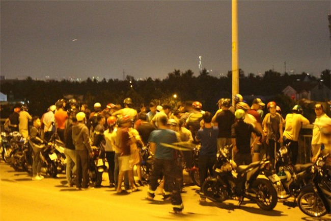 Bỏ lại 2 em nhỏ trên cầu, thiếu nữ 19 tuổi gieo mình xuống sông Sài Gòn - Ảnh 4.