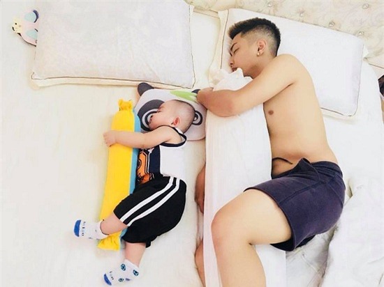 Khánh Thi,Phan Hiển,Mỹ Tâm,Mai Phương Thúy,làng sao