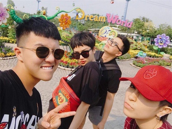 Khánh Thi,Phan Hiển,Mỹ Tâm,Mai Phương Thúy,làng sao