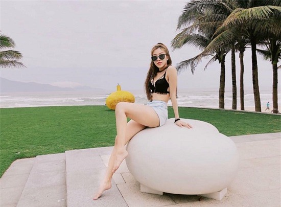 Khánh Thi,Phan Hiển,Mỹ Tâm,Mai Phương Thúy,làng sao