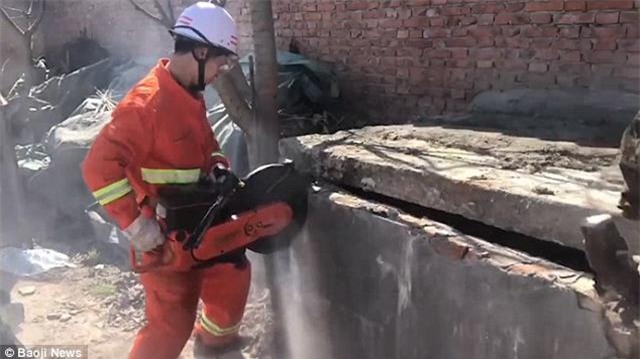 nguoi me de roi con trong luc di ve sinh nhung khong hay biet, van tiep tuc di kham thai - 3