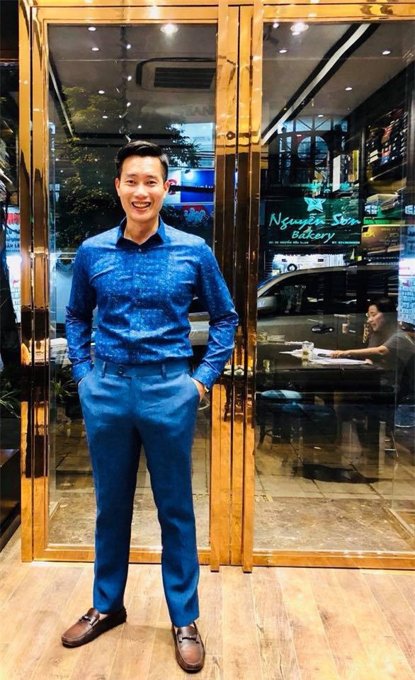 Thần thái sang chảnh và cuộc sống sung túc của BTV Hoa Thanh Tùng