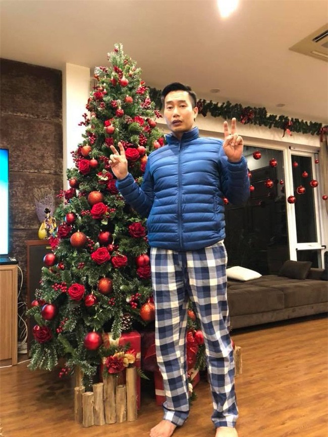 Thần thái sang chảnh và cuộc sống sung túc của BTV Hoa Thanh Tùng