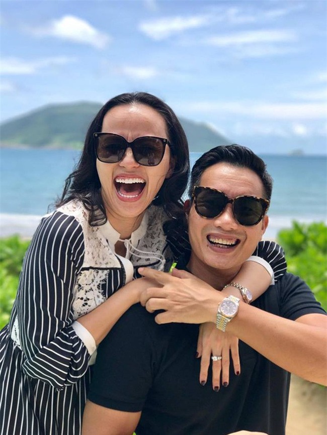 Thần thái sang chảnh và cuộc sống sung túc của BTV Hoa Thanh Tùng