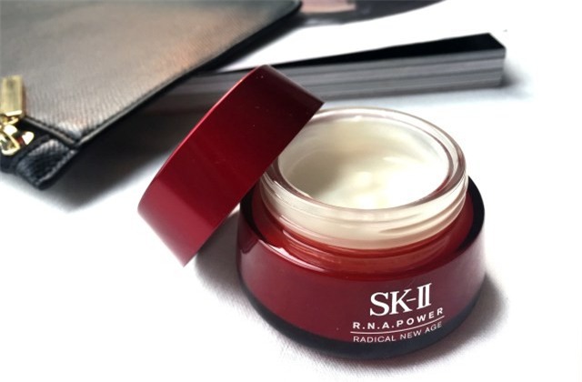 Những review chân thực nhất về 8 sản phẩm chống lão hóa dành riêng cho phụ nữ tuổi tứ tuần - Ảnh 2.