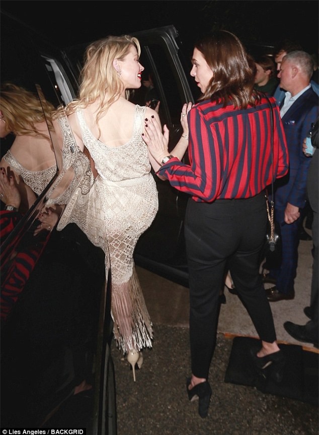 Quan trọng là thần thái, ảnh chụp lén ở góc xấu cũng không dìm được các mỹ nhân tại đêm tiệc tiền Oscar - Ảnh 4.