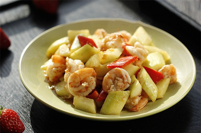 Tôm xào bầu món ngon dễ làm - Ảnh 5.