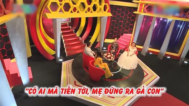 con trai bo theo nhan tinh, me gia cung con dau nuong tua vao nhau nuoi 2 chau nho - 8