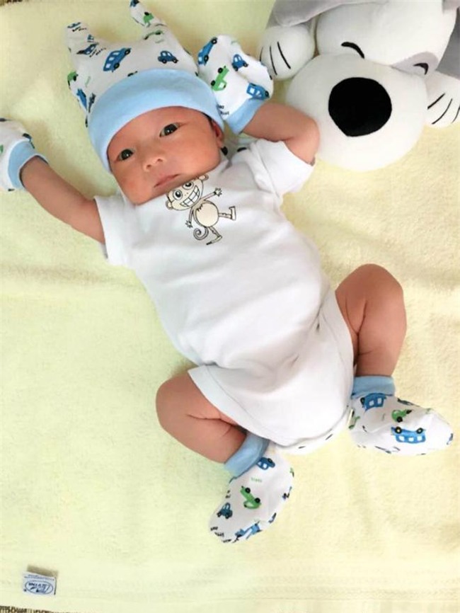 niem vui bat ngo cua cap doi "tha” la co thai nhung say lien tiep 8 lan trong 5 nam - 1