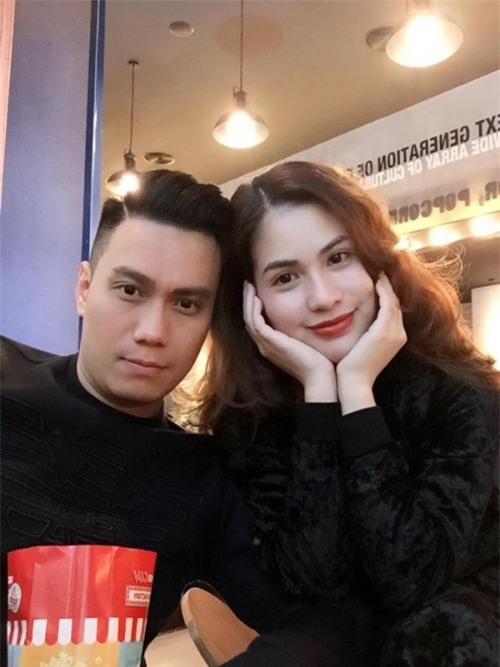 Ngắm dàn bạn đời ‘cực phẩm’ nhà sao Việt: Tài năng khỏi bàn, nhan sắc ‘chuẩn không cần chỉnh’-6