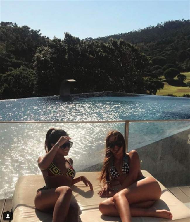 3 co con gai nong bong hon ca nhung ba me dien vien nguoi mau hinh anh 7