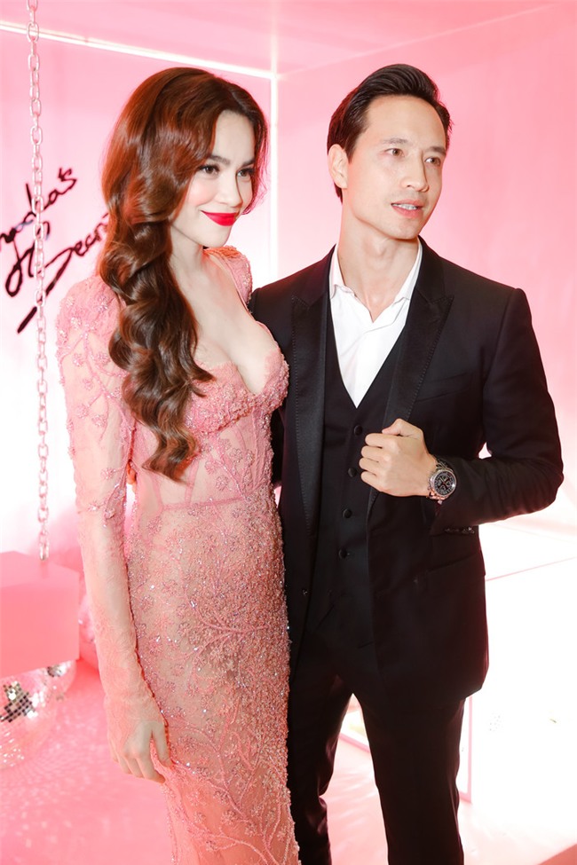 Hà Hồ và Kim Lý công khai thân thiết trong sự kiện tối qua. - Tin sao Viet - Tin tuc sao Viet - Scandal sao Viet - Tin tuc cua Sao - Tin cua Sao