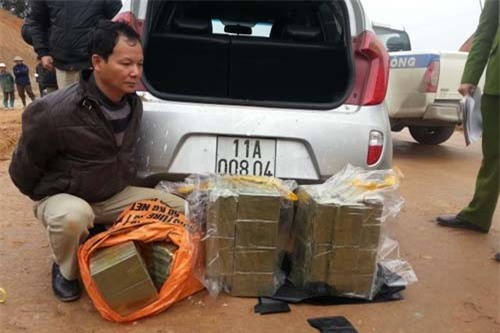 Gia đình khét tiếng của bà trùm trốn nã hơn 11 năm vừa sa lưới - Ảnh 3.