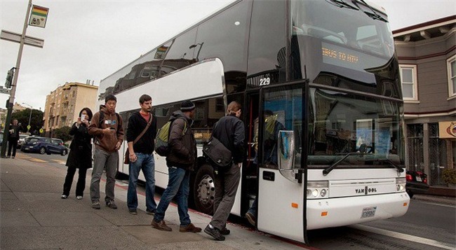 Xe nhân viên Apple và Google bị bắn vỡ kính, cảnh sát California sẽ dùng xe đóng giả để dụ kẻ tấn công - Ảnh 4.