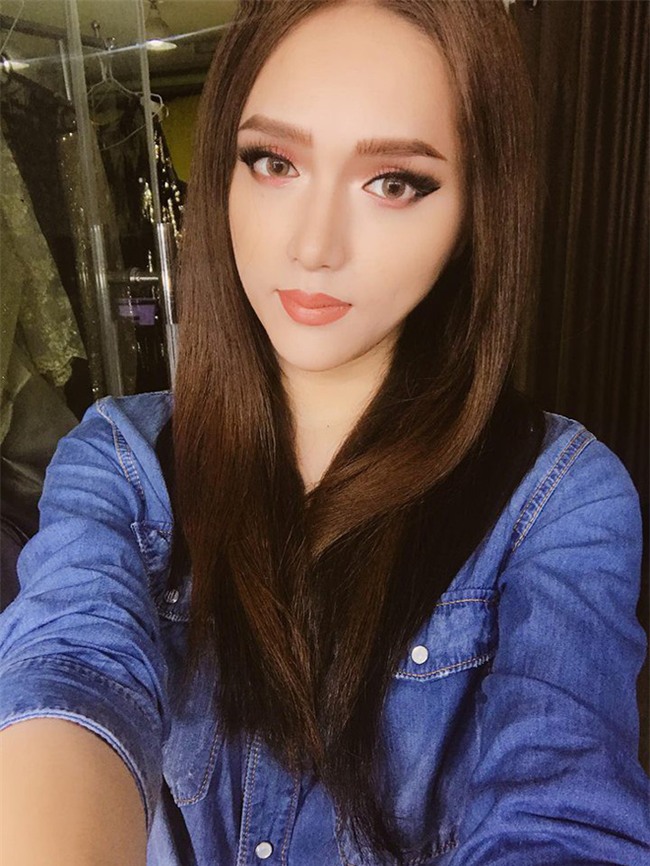 Bên cạnh gu thời trang được đánh giá cao, Hương Giang còn rất chịu khó thay đổi kiểu tóc - Ảnh 3.