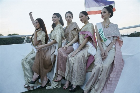 hương giang, hương giang thi hoa hậu chuyển giới, hoa hậu chuyển giới quốc tế 2017