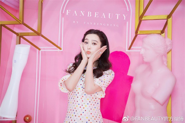 Hết làm beauty blogger, giờ Phạm Băng Băng đã chuyển luôn sang kinh doanh mỹ phẩm và kính mắt - Ảnh 2.