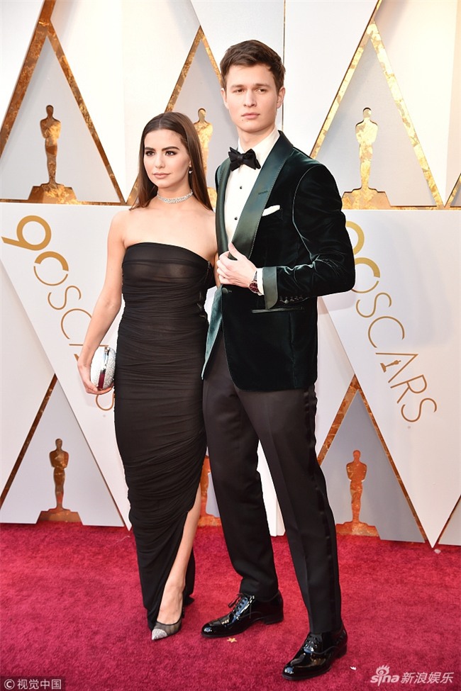 Top những bộ cánh xấu nhất tại thảm đỏ Oscar lần thứ 90-3