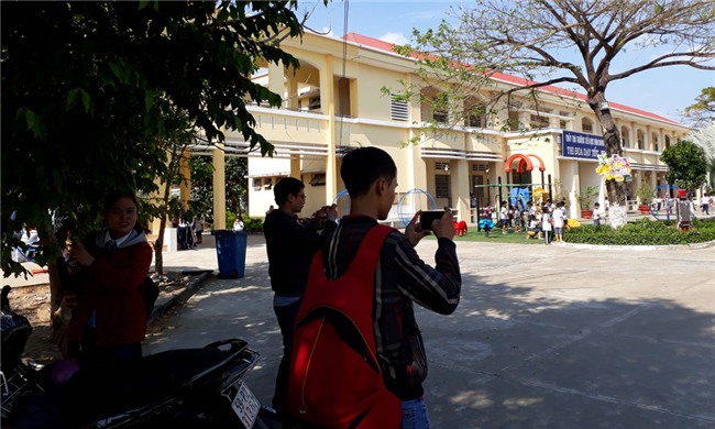 cô giáo,quỳ xin lỗi,Long An,Võ Hồng Thuận