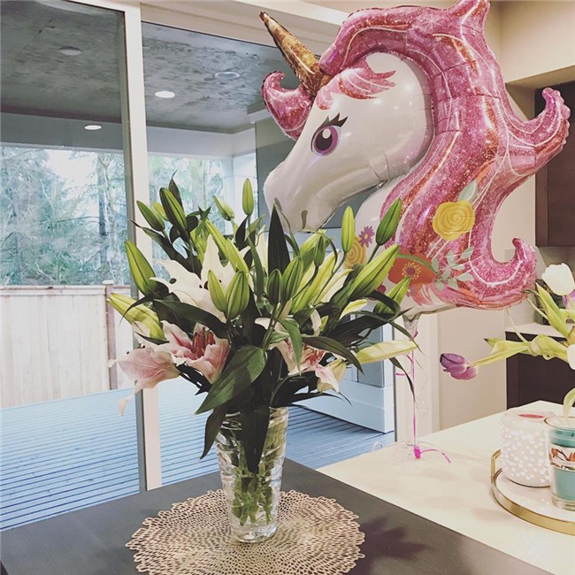 Vợ chồng Lam Trường tự tay nấu nướng chuẩn bị lễ thôi nôi cho con gái yêu-2